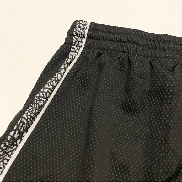 Jordan Dri Fit Athletic Shorts Kids Boys Size Small 8-10 Years - Picture 10 of 14